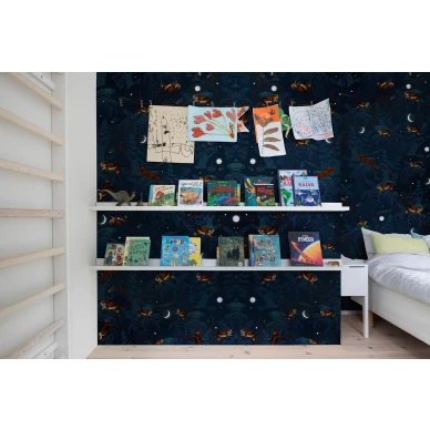 Space Monkey sininen muraltapetti apinoilla lastenhuoneeseen Rebel Wallsilta R16181 kuva