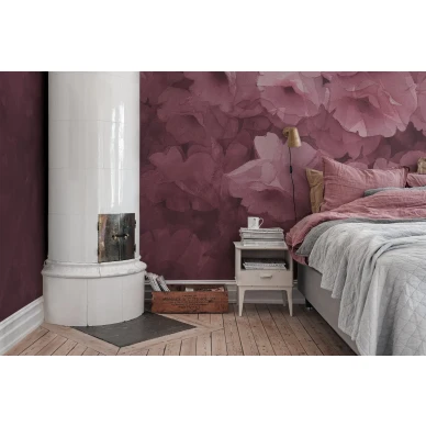 Harmony rauhoittava tummanroosa kukkatapetti makuuhuoneeseen Rebel Wallsilta R17071 image