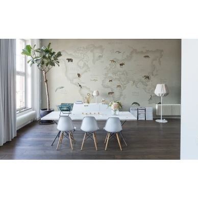 Animal World maailmankarttatapetti elaimilla olohuoneeseen Rebel Wallsilta R17231 image
