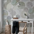 Globes Gathering harmaa monivarinen maapallotapetti kotitoimistoon Rebel Wallsilta R13884