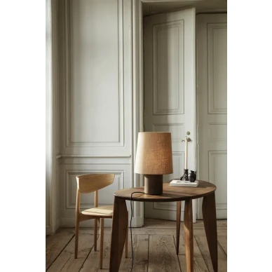 Eclipse keskikokoinen hiekanvarinen lampunvarjostin poydalle Ferm Livingilta image