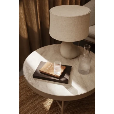 Eclipse yksinkertainen matala hiekanvarinen lampunvarjostin Ferm Livingilta image