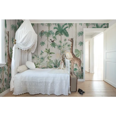 Giraffes stroll vaalea viidakkotapetti makuuhuoneeseen Rebel Wallsilta R16791 kuva