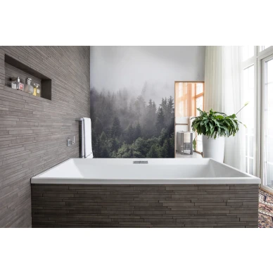 Misty Fir Forest vihrea rentouttava metsatapetti kylpyhuoneeseenRebel Wallsilta R16731 image