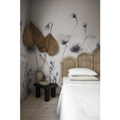 Morangen kaunis sininen kukkatapetti makuuhuoneeseen Sandbergilta 643 04 image