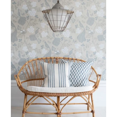 Night Bird beige sininen lintutapetti olohuoneeseen Littlephantilta 1539 image