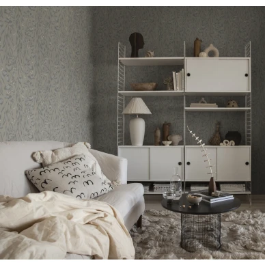 Sara harmaasininen lehtitapetti olohuoneeseen Sandbergilta S10118 image