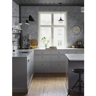 Floral Dream sininen keittiotapetti kukilla Borastapeterilta 2065 image