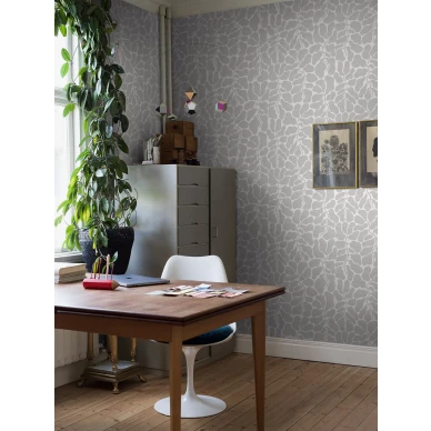 Harmaa tyohuoneen tapetti My Secret Garden lehtikuviolla Borastapeterilta 2076 image