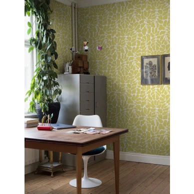 Keltainen tyohuoneen tapetti My Secret Garden lehtikuviolla Borastapeterilta 2074 image