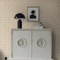 Olohuoneen tapetti Poppy Flow beige roosa kukkakuvio Borastapeterilta 2270