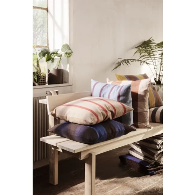 Raidalliset tyynyt Grand Cushion Ferm Livingilta image