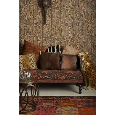 Ruskea olohuoneen tapetti Cole et Sonilta raidallinen Zebrawood 107 1002 kuva