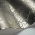 Cole et Sonin metallinvarinen hohtava harmaa ruututapetti Antique Mirror 92 2009