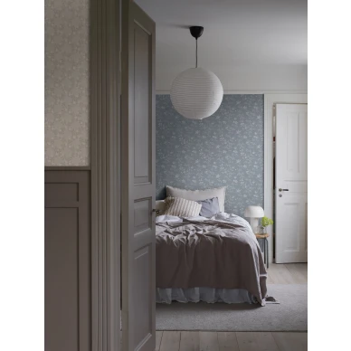 Makuuhuoneen tapetti Borastapeterilta sininen Angsblomma 3272 image