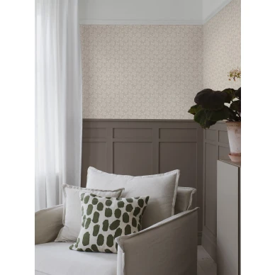 Olohuoneen tapetti Sommarsloja beige harmaa lehtikuvio Borastapeterilta 3270 image