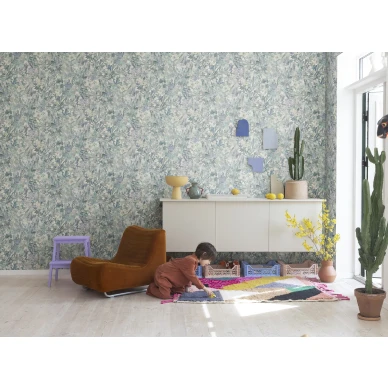 Lastenhuoneen sininen kukkatapetti Poppy Meadow Rebel Wallsilta R18123 kuva