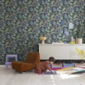Rebel Wallsin tumma lastentapetti Strawberry Lane R18072