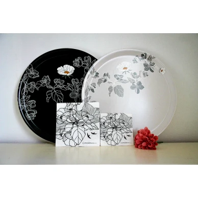 Tarjotin ja servetti image