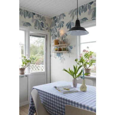 Kastanjen on sininen puutapetti Sandbergilta joka sopii hyvin kodissa keittioon image