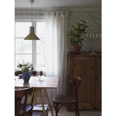 Olohuoneen tapetti beige harmaalla kukkakuviolla Borastapeterilta Aratorp 4163 image