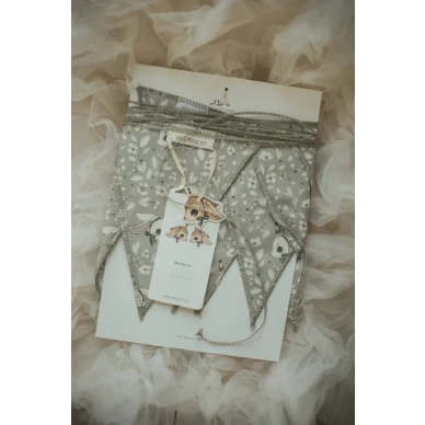 Mrs Migheton vihrea viiri lastenhuoneeseen Birthday Bunny Green image