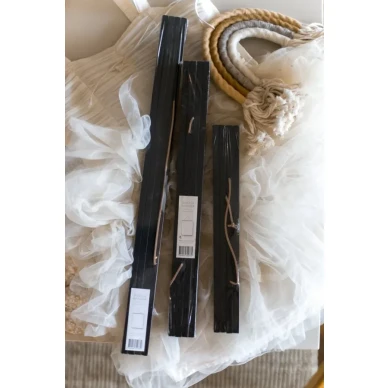 Musta puukehys julisteille Mrs Mighetolta v3 image