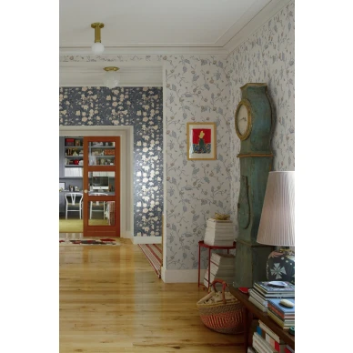 Vanhanaikainen sininen tapetti Elmire Sandbergilta S10148 image