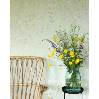 Perinteinen paperitapetti vihrealla kukkakuviolla Kesaniemi 70101 Pihlgren ja Ritolalta kuva
