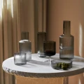Ferm Livingin savunharmaat lasikulhot tarjoiluun Ripple Serving Bowl 1104266336