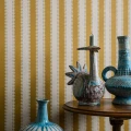Raidallinen tapetti olohuoneeseen Jagged Stripe 30 57 Langelid von Bromssenilta