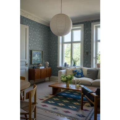 Sininen tapetti olohuoneeseen Under The Elder Tree Borastapeterilta 2047 image