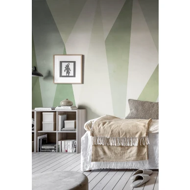 Vihrea kolmiotapetti Rebel Wallsilta Chrystal R18608 image