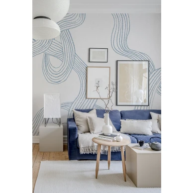 Olohuoneen graafinen tapetti Stripes R18585 Rebel Wallsilta kuva