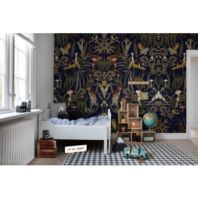 Lastenhuoneen mielikuvituksellinen elaintapetti Rebel Wallsilta The Swedish Forest R16211 kuva