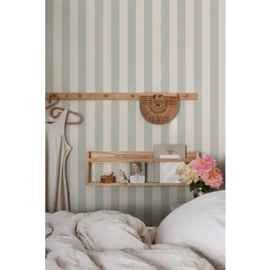 Vihrea raitatapetti makuuhuoneeseen Sandbergilta Sam S10199 kuva