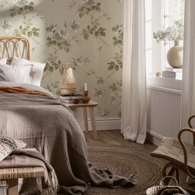 Makuuhuoneen kukkatapetti Kristina Mural Durolta 615 01 kuva