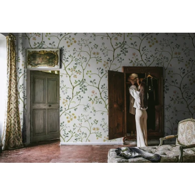 Lehtitapetti olohuoneeseen Rebel Wallsilta Song Tree R19234 image