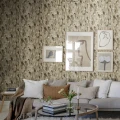 Beige lehtitapetti kattoon No Time To Waste Rebel Wallsilta R19273