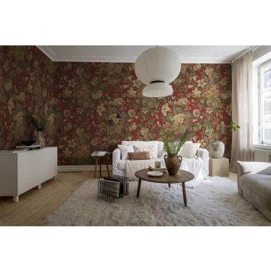 Olohuoneen punainen kukkatapetti Vintage Flora Rebel Wallsilta R19242 kuva