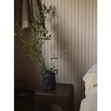 Raidallinen beige punainen tapetti Borastapeterilta Woodland Stripe 4718 kuva