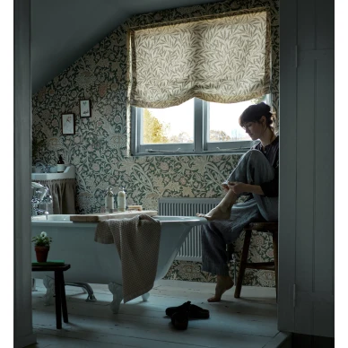 Vanhan ajan kukkatapetti Trent 217210 Morrikselta kuva