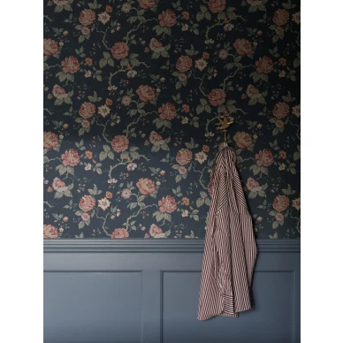Tumma kukkatapetti Borastapeterilta Rosentrad 4825 kuva