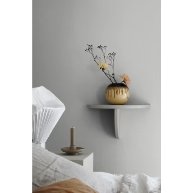 Harmaa tapetti makuuhuoneeseen Sten Sandbergilta S10313 kuva