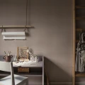 Ruskea ruudullinen tapetti lastenhuoneeseen Ruta Sandbergilta S10320