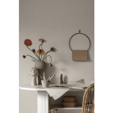 Keittion beige raidallinen tapetti Rand Sandbergilta S10288 kuva