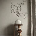Beige yksivarinen kalkkitapetti Kalk Sandbergilta S10292