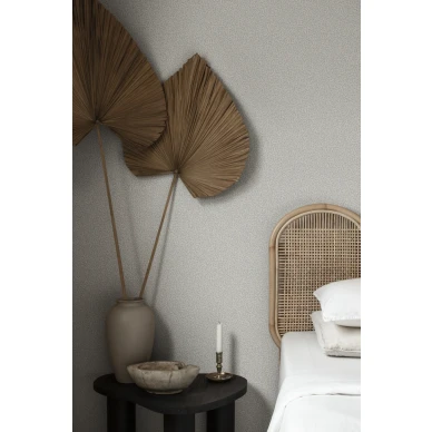 Makuuhuoneen sininen lehtitapetti Bladverk Sandbergilta S10311 kuva