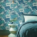 Makuuhuoneen sininen tapetti 1838 Wallcoveringsilta Mandarin Garden 2311 169 01
