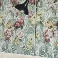 Kuvatapetti suurella kukkakuviolla Tapestry Flower Designers Guildilta PDG1153 03